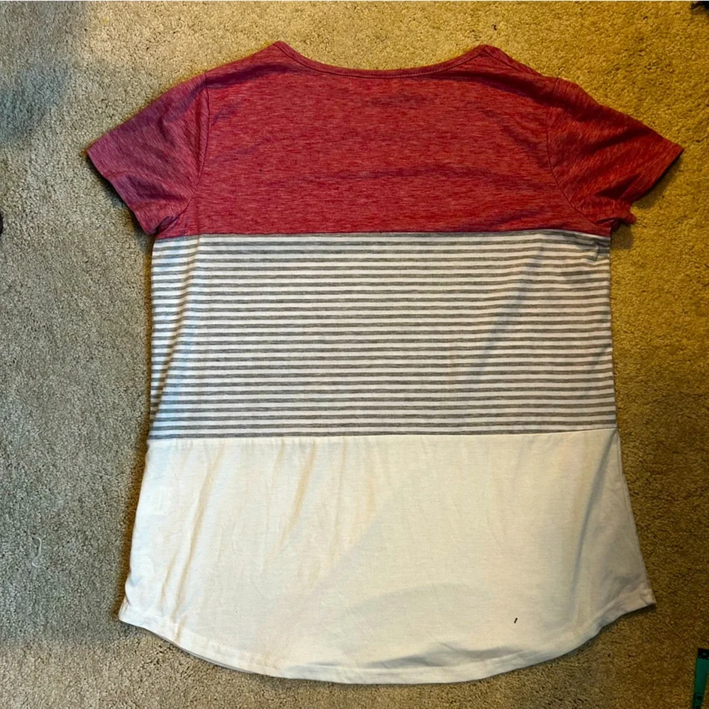 Color Block Tee - Picture 2 of 6